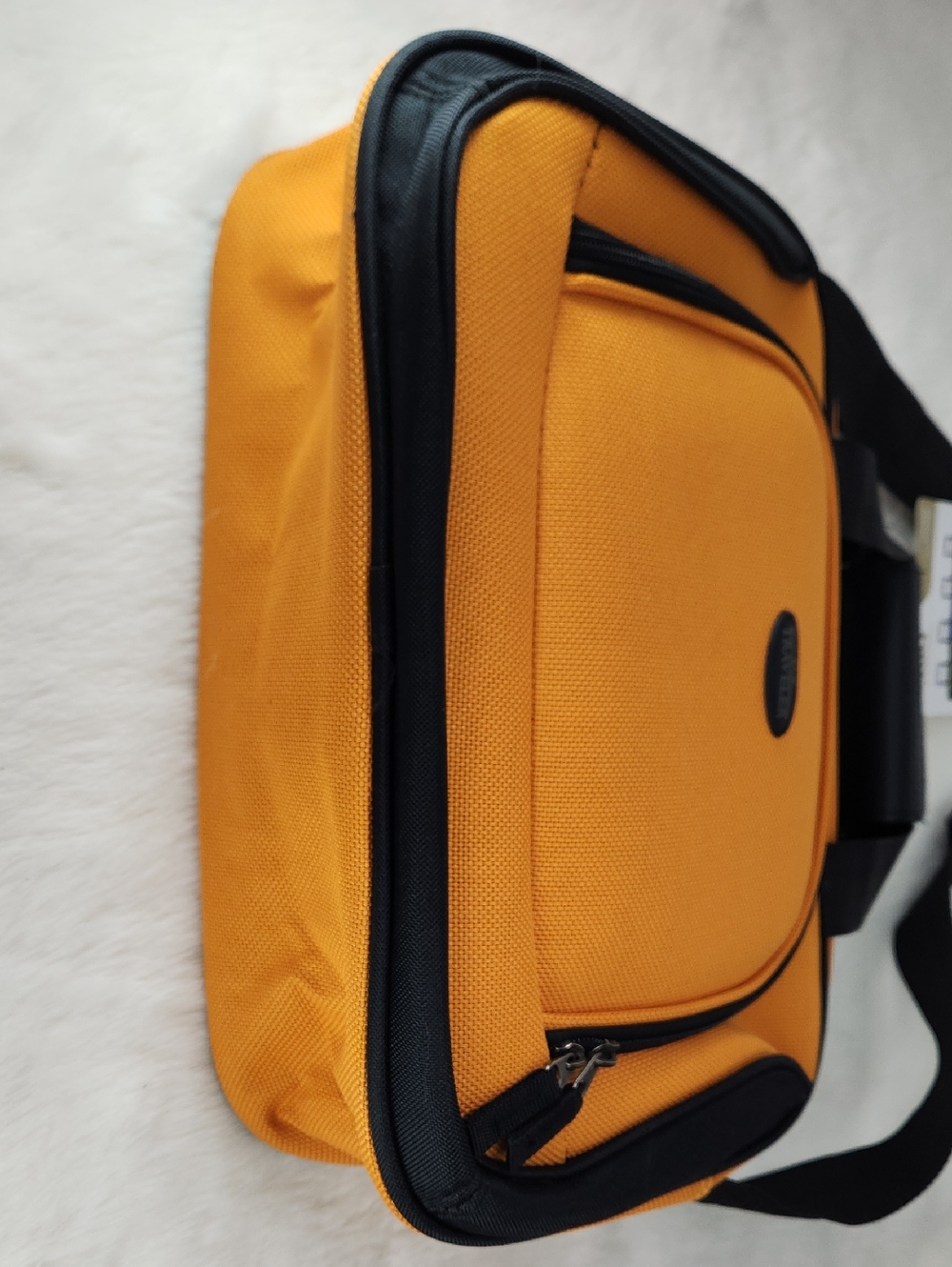 U.S. TRAVELER CARRY-ON Travel Tote, Mustard Color, NWT - Picture 14 of 17